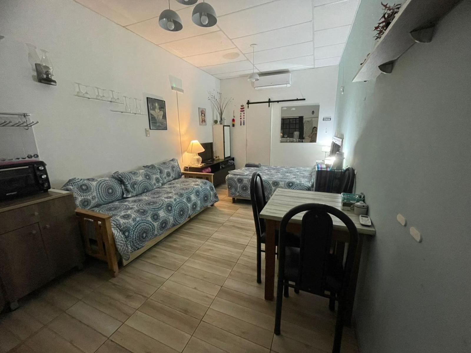 Hospedaje 3 Aeropuerto Ezeiza Pet Friendly Tranfer Gratis Desde Y Hacia El Aeropuerto De Ezeiza A 20 Minutos Lägenhet Exteriör bild