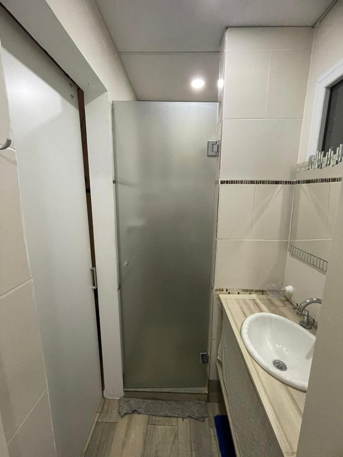 Hospedaje 3 Aeropuerto Ezeiza Pet Friendly Tranfer Gratis Desde Y Hacia El Aeropuerto De Ezeiza A 20 Minutos Lägenhet Exteriör bild