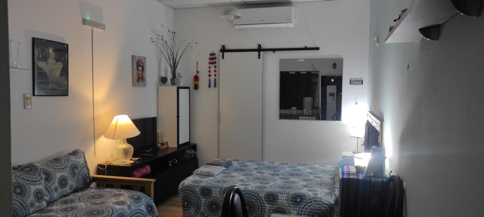 Hospedaje 3 Aeropuerto Ezeiza Pet Friendly Tranfer Gratis Desde Y Hacia El Aeropuerto De Ezeiza A 20 Minutos Lägenhet Exteriör bild